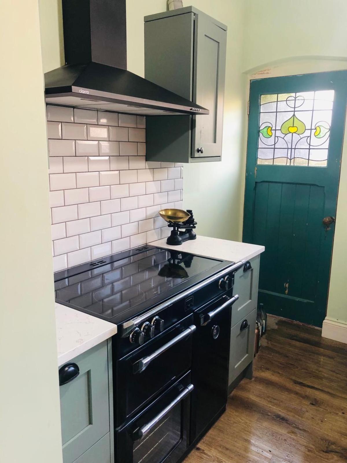Llangollen Townhouse 4 Bedroom Exterior photo